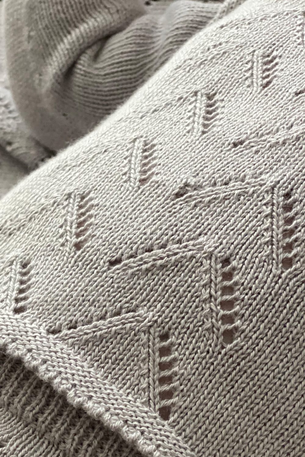 CONJUNTO VERSALLES GRIS LARGO